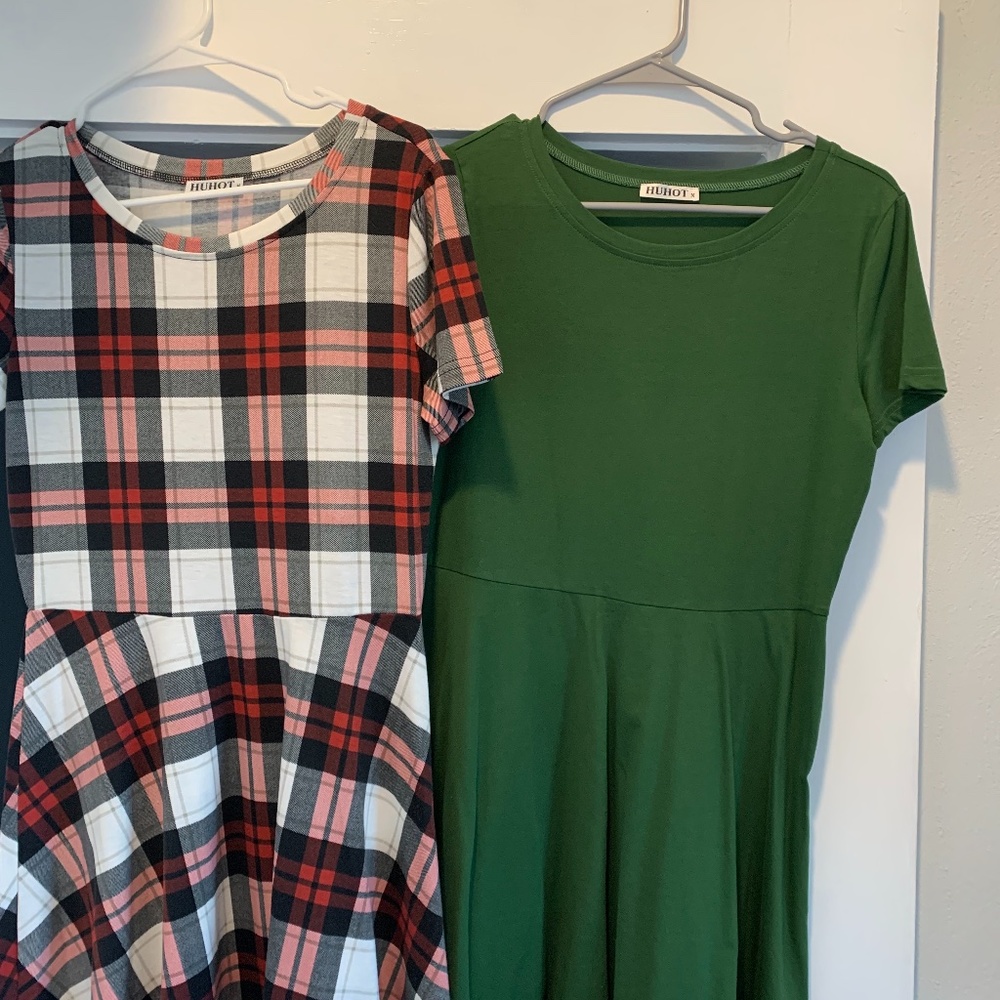 Two Huhot Women’s A-line Skater Dresses Red Plaid Green Holiday Size Medium